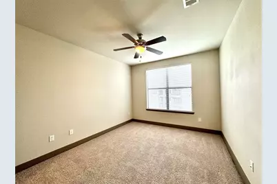 2033 S Gessner Road #2105, Houston, TX 77063 - Photo 9