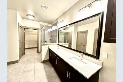 2033 S Gessner Road #2105, Houston, TX 77063 - Photo 13