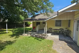 125 E 6th St, Deer Park, TX 77536 - Photo 11