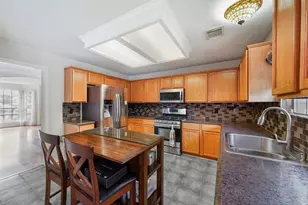 25719 Bearborough Dr, Spring, TX 77386 - Photo 7