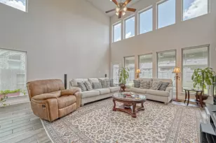 2337 Mayfield Trail Ct, League City, TX 77573 - Photo 9