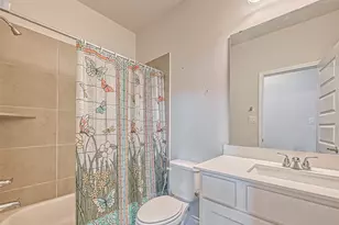 2337 Mayfield Trail Ct, League City, TX 77573 - Photo 23