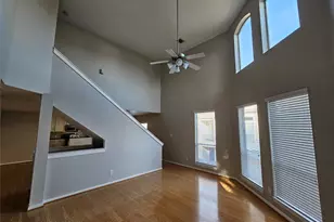 1271 W 17th St, Houston, TX 77008 - Photo 3