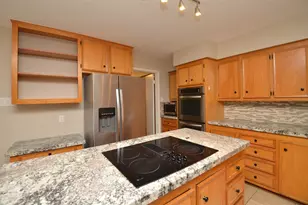 12310 Burgoyne Dr, Houston, TX 77077 - Photo 23
