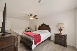 92 S Waxberry Rd, The Woodlands, TX 77381 - Photo 33