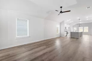 6547 Escondido Dr, Rosharon, TX 77583 - Photo 5