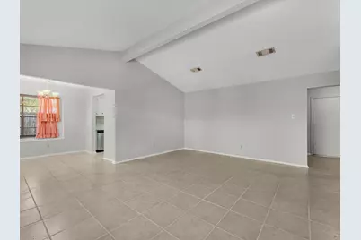 16810 Barcelona Dr Drive, Friendswood, TX 77546 - Photo 5