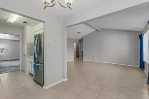 16810 Barcelona Dr Dr, Friendswood, TX 77546 - Photo 11