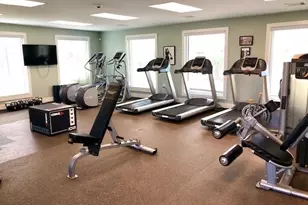 2821 Golden Isle Dr, La Marque, TX 77568 - Photo 9