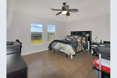 882 Driftwood Lane, La Marque, TX 77568 - Photo 11