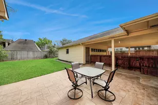 12215 Clearfork Dr, Houston, TX 77077 - Photo 39