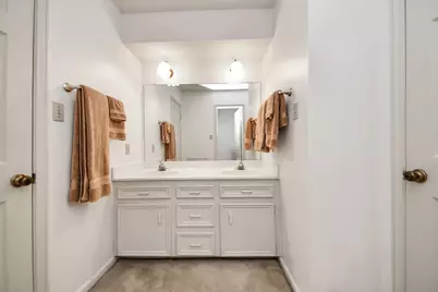 12215 Clearfork Drive, Houston, TX 77077 - Photo 33