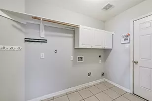 13203 Yaupon Holly Ln, Houston, TX 77044 - Photo 35