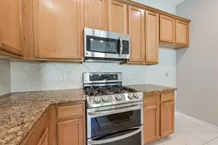 13203 Yaupon Holly Ln, Houston, TX 77044 - Photo 15