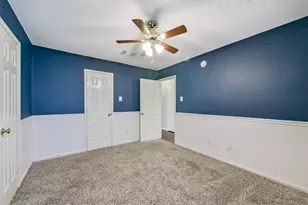 13203 Yaupon Holly Ln, Houston, TX 77044 - Photo 31