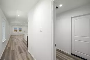 1738 Evening Vis Dr, Houston, TX 77067 - Photo 3