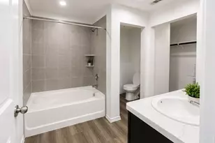 1738 Evening Vis Dr, Houston, TX 77067 - Photo 7