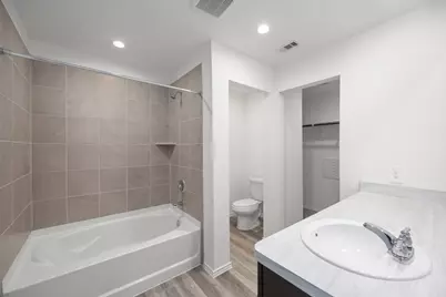 1738 Evening Vista Drive, Houston, TX 77067 - Photo 9