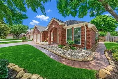 15831 Laurel Cove, Tomball, TX 77377 - Photo 3