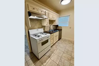 2812 Wichita #13, Houston, TX 77004 - Photo 3