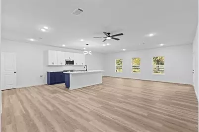 3331 Aster St, Orange, TX 77632 - Photo 3