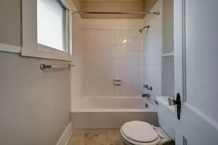 115 Goldenrod St, Houston, TX 77009 - Photo 5