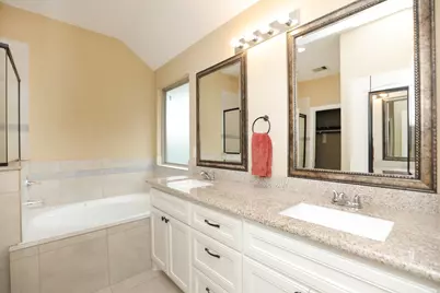 6615 Goldspier Street, Houston, TX 77091 - Photo 21