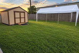 14514 Tundra Swan Dr, Houston, TX 77049 - Photo 27