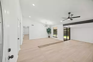 2002 Eastfield Cir, Missouri City, TX 77459 - Photo 5