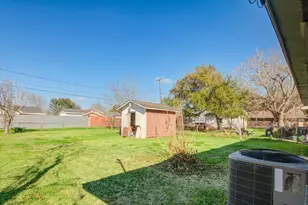 714 W 7th St, Freeport, TX 77541 - Photo 25