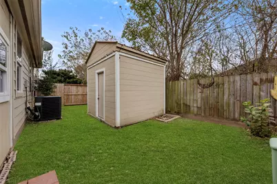 10135 W Palm Lake Drive, Houston, TX 77034 - Photo 29