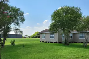 12031 N L St, La Porte, TX 77571 - Photo 1