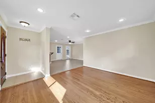 1607 Willowby Dr, Houston, TX 77008 - Photo 3