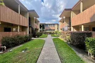 7714 Renwick Dr, Houston, TX 77081 - Photo 17