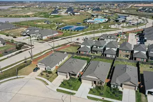 27138 Breakaway Ln, Katy, TX 77493 - Photo 3