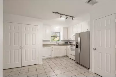 2118 Avenue M, Unit A, Huntsville, TX 77340 - Photo 7