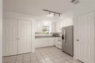 2118 Avenue M, Huntsville, TX 77340 - Photo 7