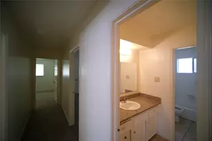 12327 Shannon Hill, Houston, TX 77099 - Photo 9