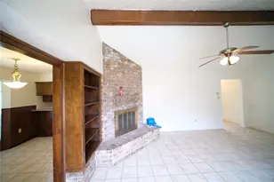 12327 Shannon Hill, Houston, TX 77099 - Photo 5