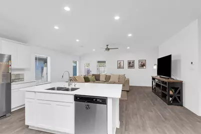 25042 Lindsey Lane, Magnolia, TX 77354 - Photo 11