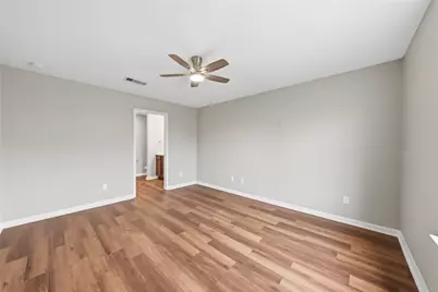 9507 Garnet Grove Drive, Rosharon, TX 77583 - Photo 9