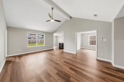 9507 Garnet Grove Drive, Rosharon, TX 77583 - Photo 7