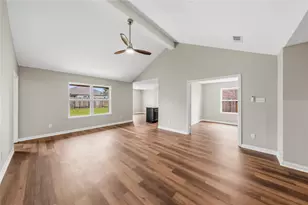 9507 Garnet Grove Dr, Rosharon, TX 77583 - Photo 7