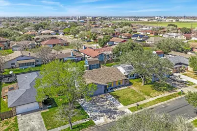 1749 Dawn Breeze Drive, Corpus Christi, TX 78412 - Photo 37