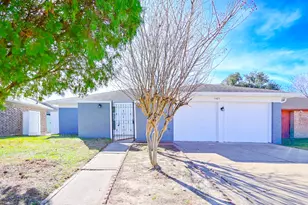 15427 Evergreen Pl Dr, Houston, TX 77083 - Photo 1