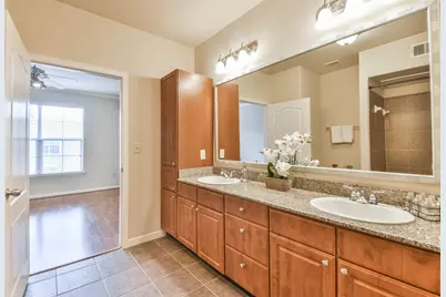 1711 Old Spanish Trail #406, Houston, TX 77054 - Photo 17