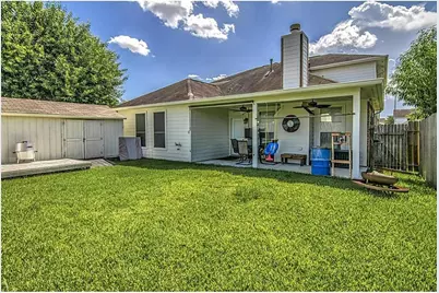 7910 Pelican Lane, Baytown, TX 77523 - Photo 25