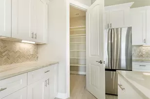 1714 Mackey Dr, Dickinson, TX 77539 - Photo 19