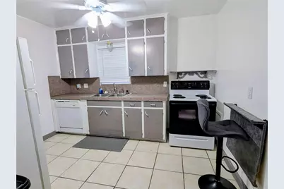 5903A Nancy Ann Street, Houston, TX 77009 - Photo 5
