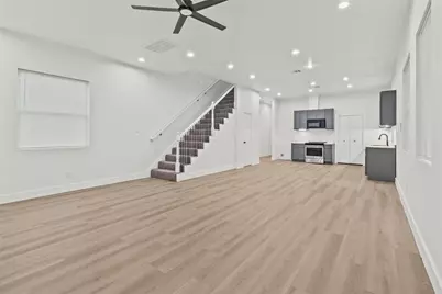 8127 Hoffman Street, Houston, TX 77016 - Photo 13